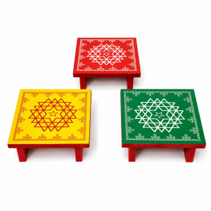 Laminated square chowki with kolam designs